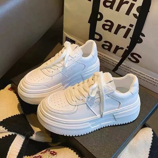 Damen Chunky Sneakers mit dämpfender Plattform und atmungsaktiver Oberflächenstruktur EB