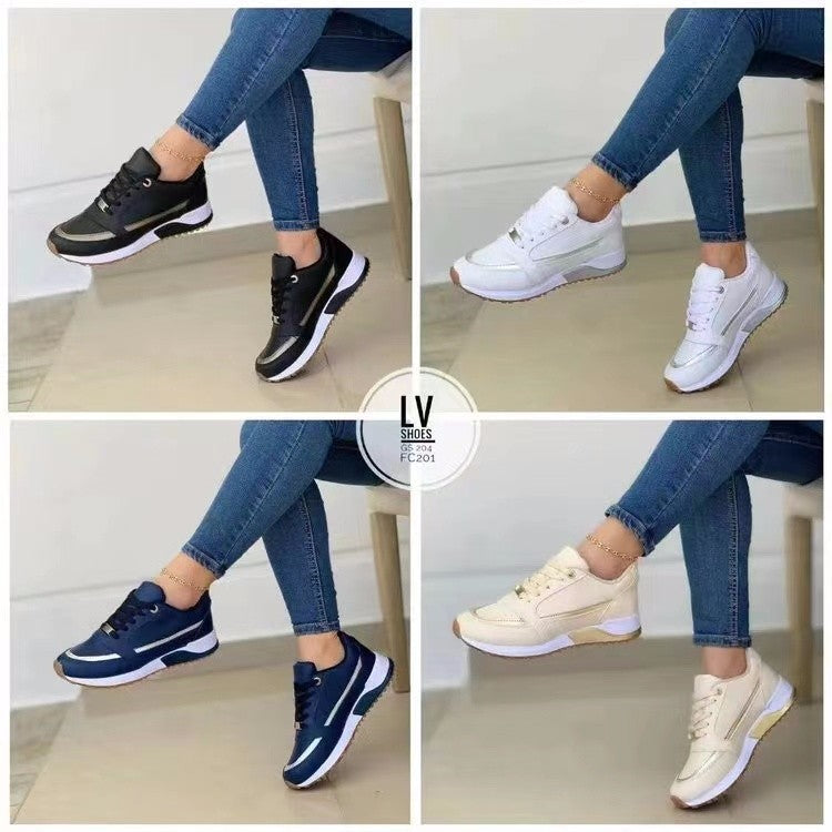 Damen Sportliche Sneakers mit modischem Metallic-Detail und rutschfester Sohle EB