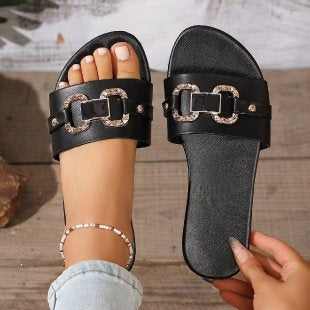 Damen Modische Riemensandaletten mit elegantem Schmuckdetail EB