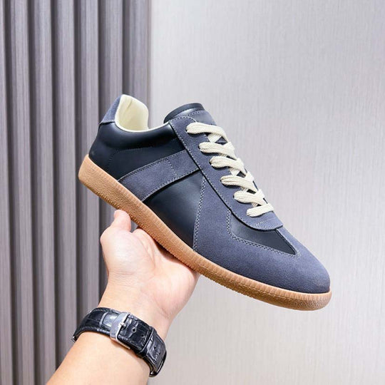 Damen modische Sneakers aus hochwertigem Wildleder mit sportlichem Akzent von EB