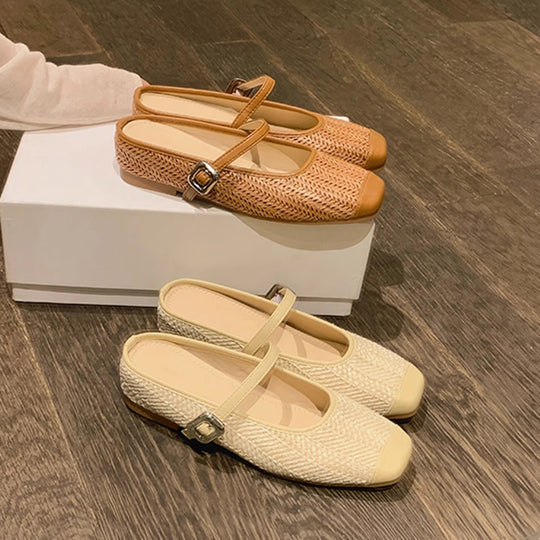 Damen Elegante Ballerinas mit modischem Riemchen und feiner Struktur EB