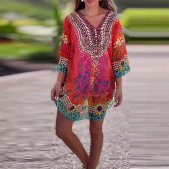Damen Strandkleid Im Farbenfrohen Boho-Stil mit Verspieltem Design und Tiefem V-Ausschnitt EB