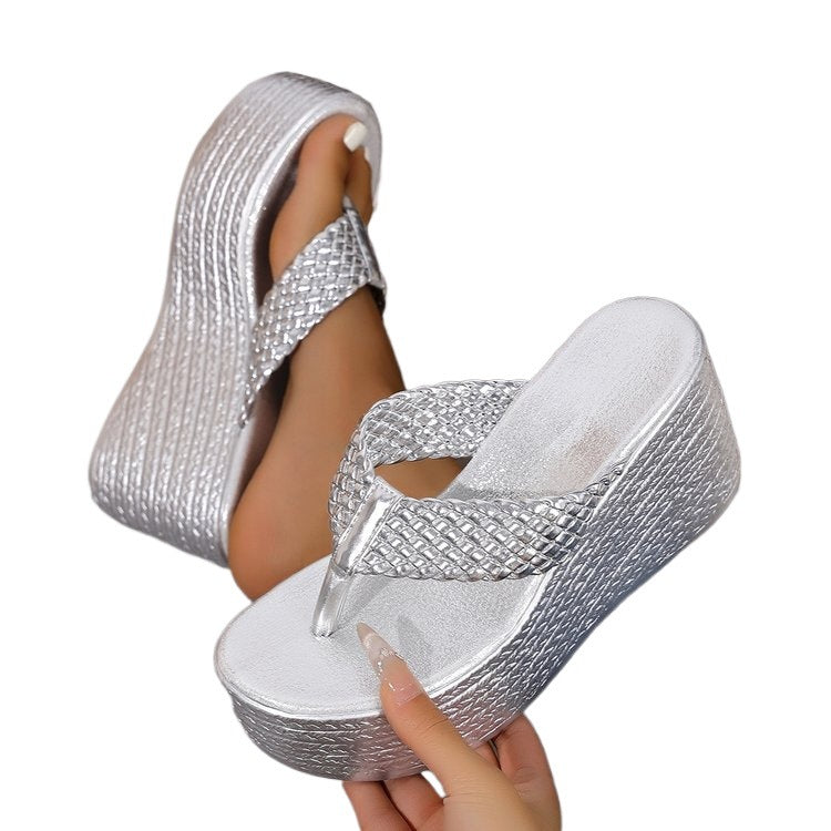 Damen Hochwertige Plateausandalen mit breiten Riemen EB