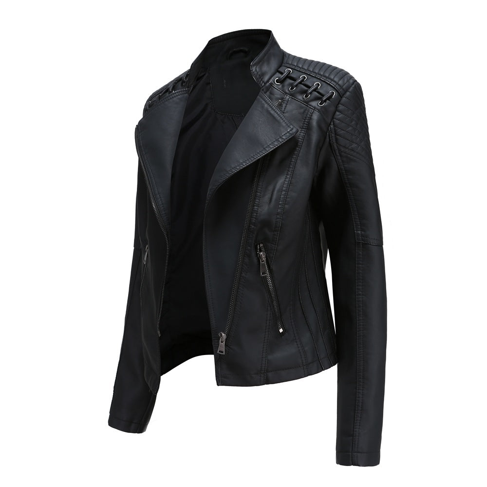 Damen nan taillierte Kunstleder-Bikerjacke mit gesteppter Schulterpartie, asymmetrischem Reißverschluss und Zierösen EB