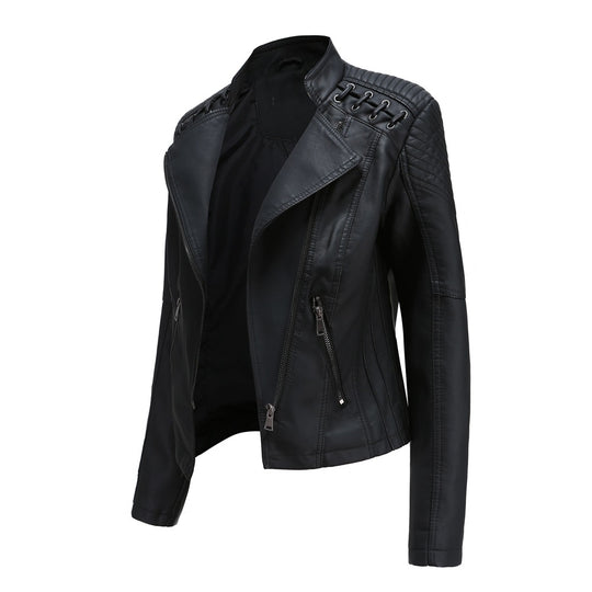 Damen nan taillierte Kunstleder-Bikerjacke mit gesteppter Schulterpartie, asymmetrischem Reißverschluss und Zierösen EB