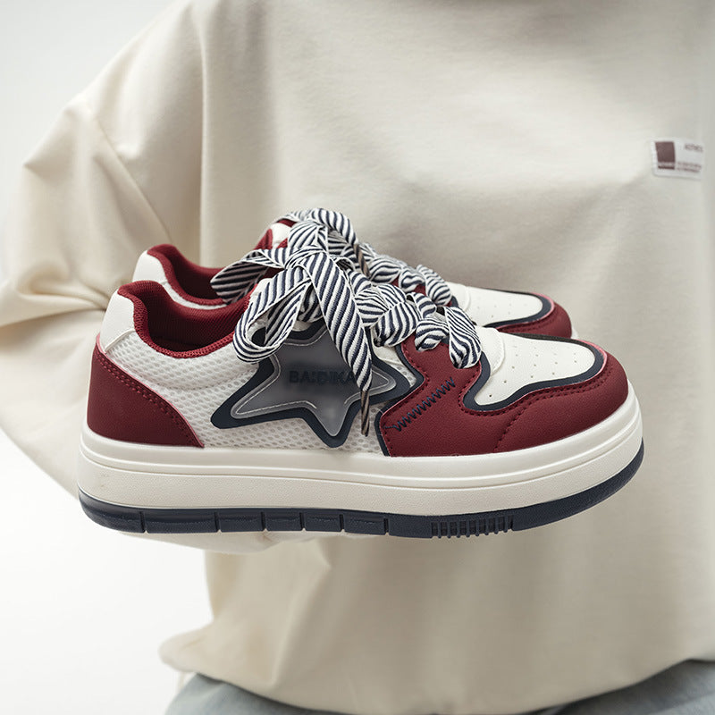 Damen Sportliche Sneakers mit auffälligem Sternendesign und innovativer Schnürung EB