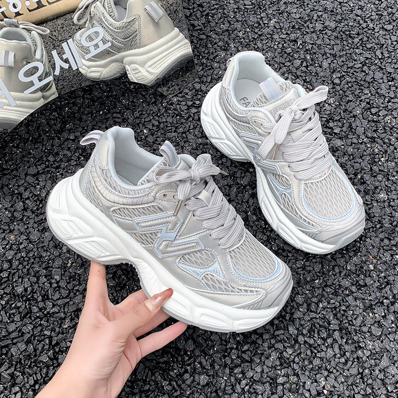Damen Sportliche Sneakers mit atmungsaktiver Netzstruktur und dämpfender Sohle EB