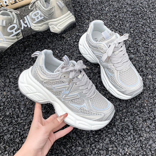 Damen Sportliche Sneakers mit atmungsaktiver Netzstruktur und dämpfender Sohle EB