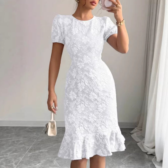 Damen Kleid mit floralem Spitzenmuster und fließendem Saum EB