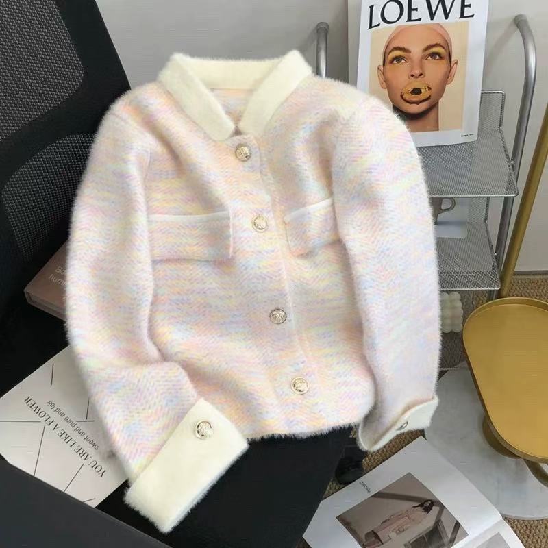 Damen Modischer Strickjacke mit Struktur und eleganten Knopfdetails EB
