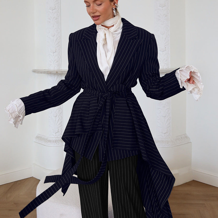 Damen Elegante taillierte Blazerjacke mit asymmetrischem Schnitt und Gürtel EB