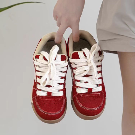 Damen Sportliche Sneakers mit weichem Wildleder-Obermaterial EB