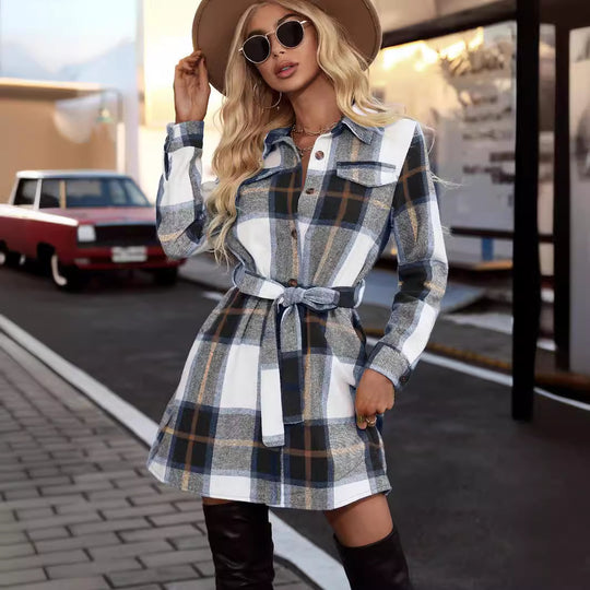 Damen Karo-Kleid mit Taillengürtel und Knopfdetails EB