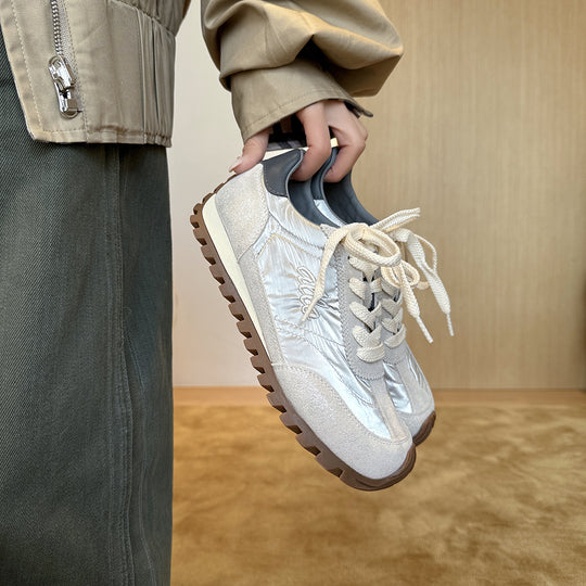Damen Sportliche Sneakers mit reflektierendem Obermaterial und rutschfester Sohle EB