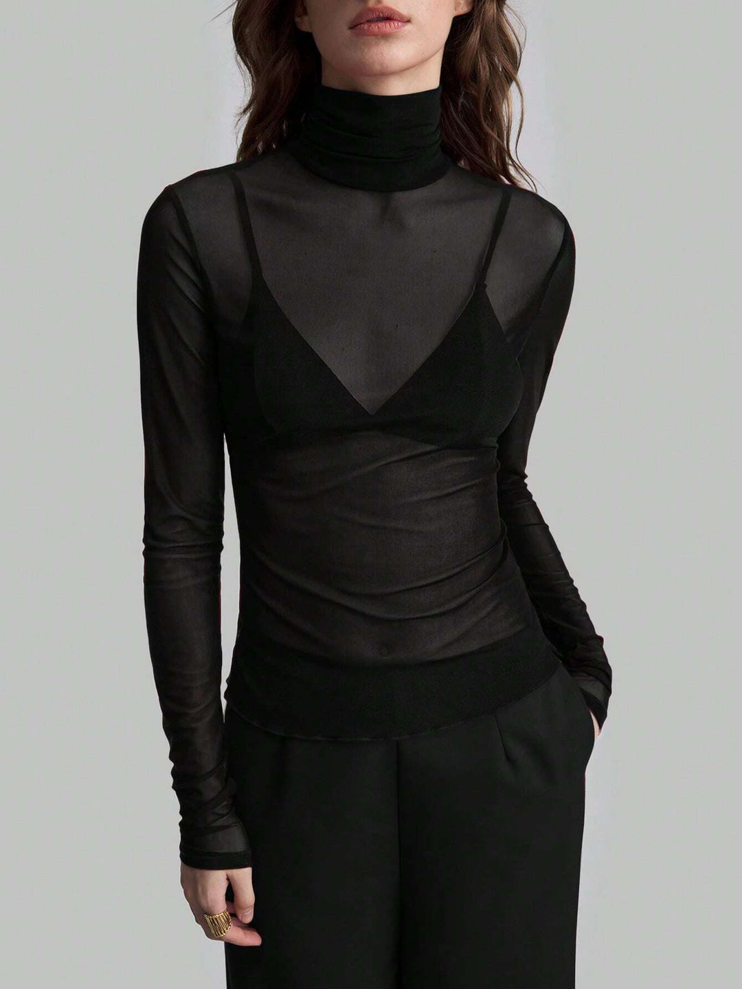 Damen Transparente Turtleneck-Bluse mit figurformendem Schnitt EB