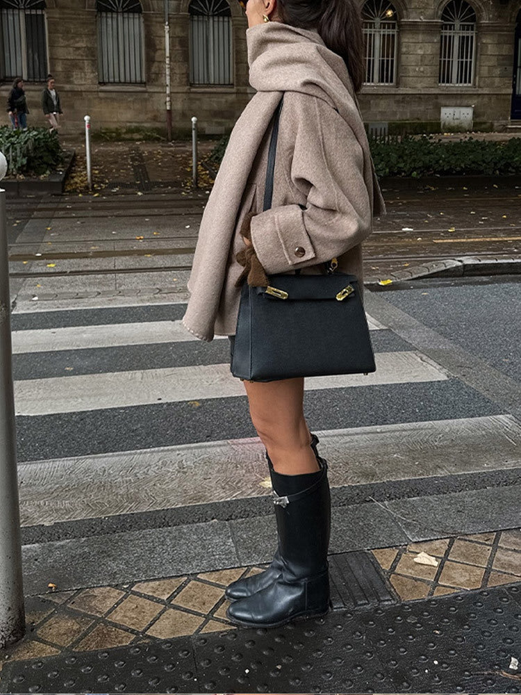 Damen modische Freizeitjacke aus hochwertigen Materialien mit praktischem Revers EB