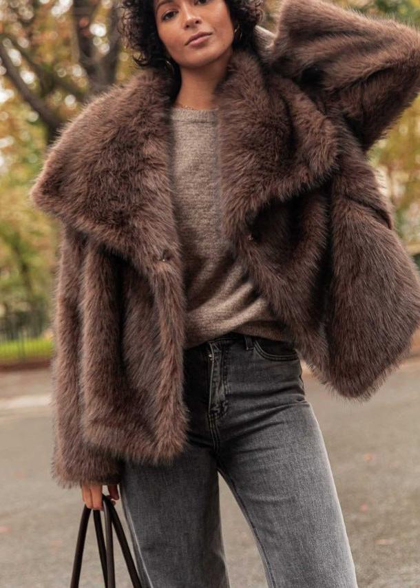 EB | Luxe Kunstpelzjacke