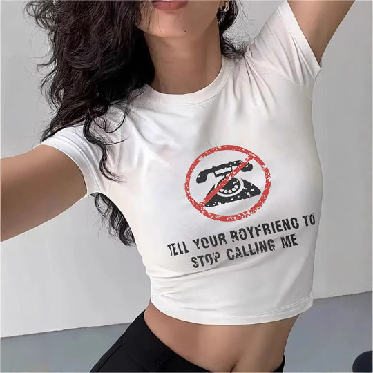 Damen Crop-T-Shirt mit modernem Grafiken-Aufdruck EB