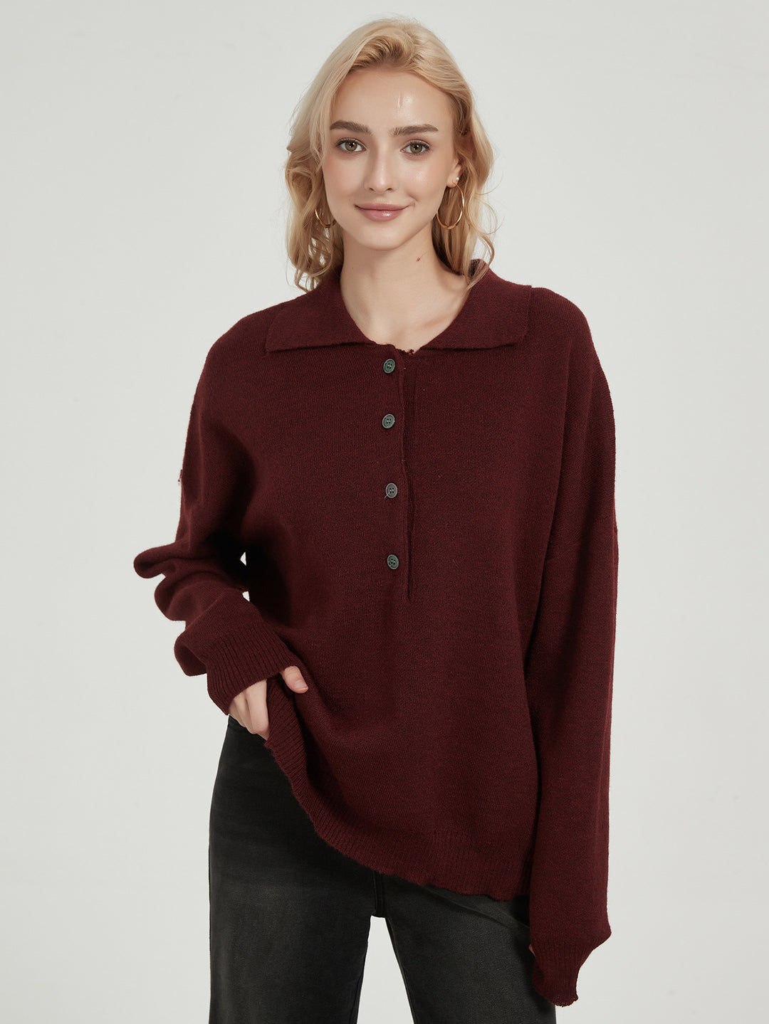Damen Oversized Strickpullover mit elegantem Kragen und Knopfdetails EB
