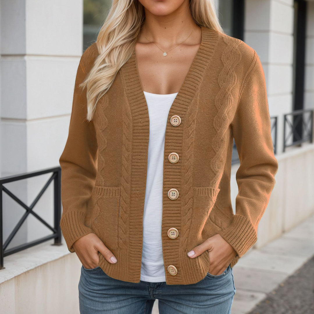 Damen nan längerer Strickcardigan mit Kabelstruktur, V-Ausschnitt und Holzknopfleiste EB