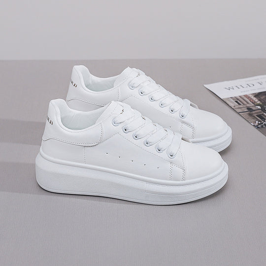 Damen Plattform Sneakers mit moderner Silhouette und komfortabler Dämpfung EB