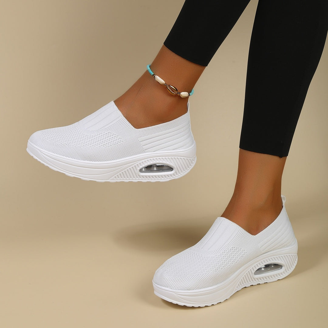Damen Sportliche Slip-On Sneakers mit atmungsaktiver Strickoberfläche EB