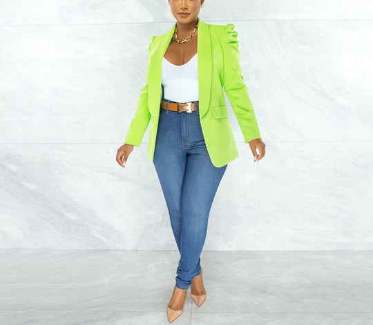Damen taillierter Blazer mit strukturierten Schulterdetails und offenem Revers EB
