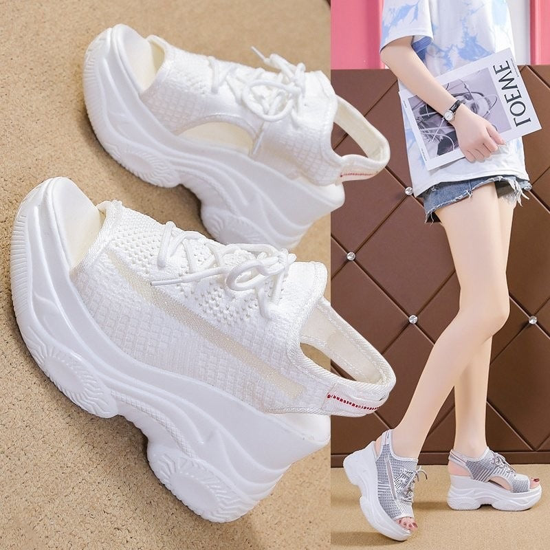 Damen Sportliche Plateau-Sneaker mit atmungsaktivem Obermaterial und elastischem Schnürsystem EB
