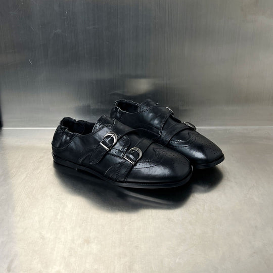 Damen Elegante Mokassins mit doppeltem Schnallenverschluss und perforiertem Design EB