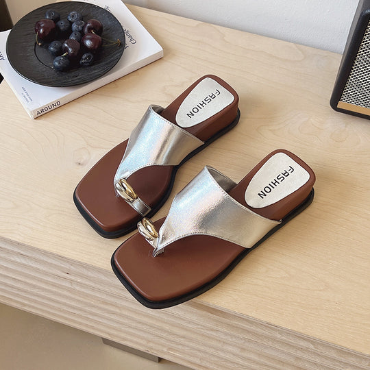 Damen modische Riemchen-Pantoletten mit eleganter Schnallen-Applikation EB