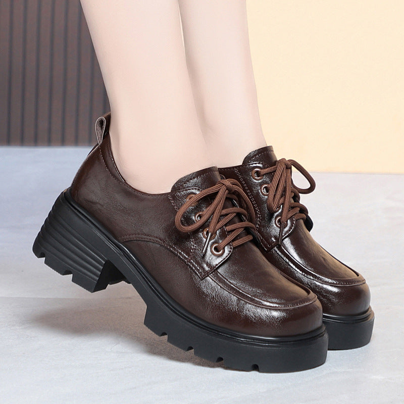 Damen Modische Schnürschuhe mit robustem Profil und elegantem Glanz EB