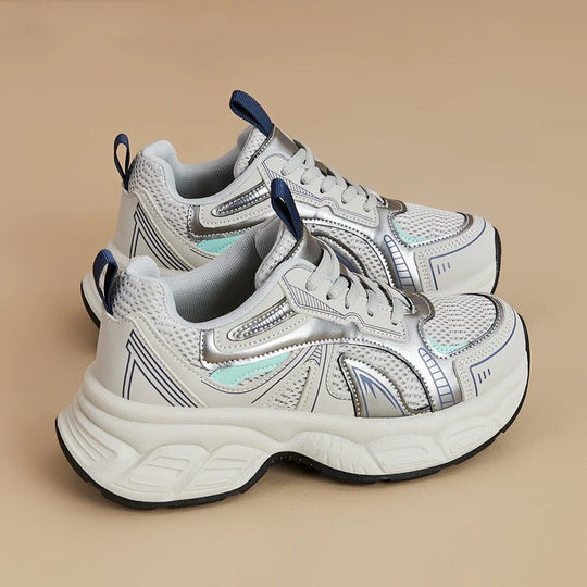 Damen Sportliche Hochleistungs Sneakers mit reflektierenden Elementen EB