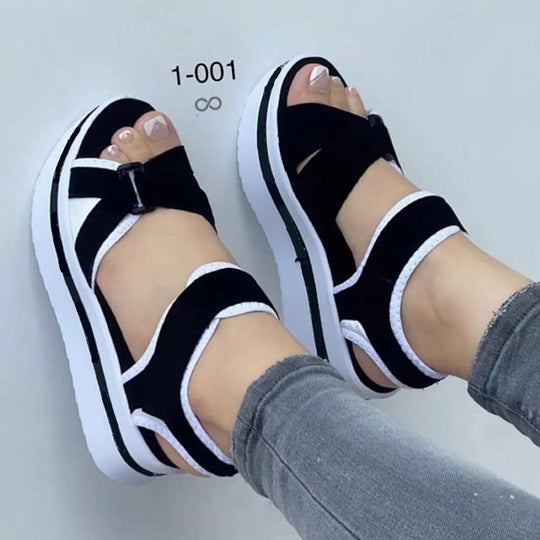Damen Plateau-Sandalen mit verstellbaren Riemen und gepolstertem Fußbett EB