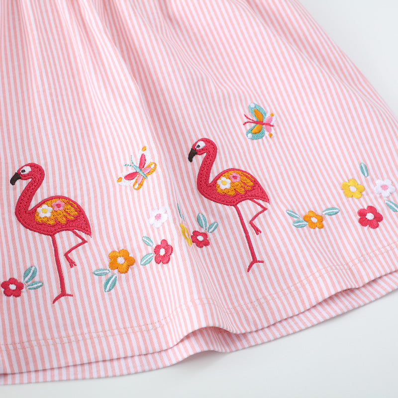 Mädchen Sommerkleid mit floralem Design und verspielten Flamingo-Applikationen EB