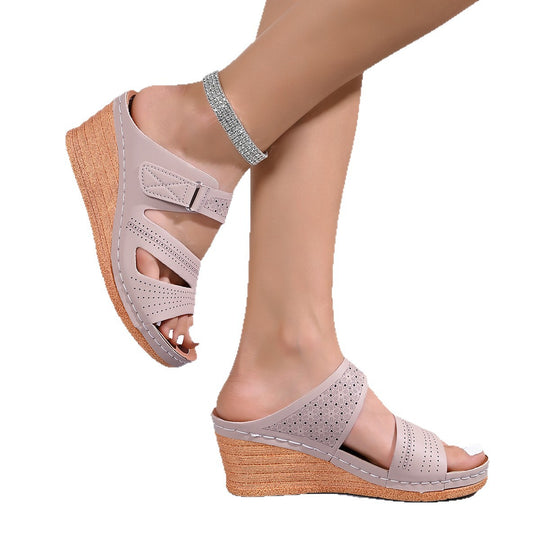 Damen Wedge-Pantoletten mit modischem Riemendesign und komfortabler Fußbettung EB