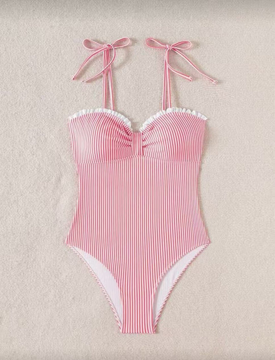 Damen Einteiliges Badeoutfit mit eleganten Raffungen EB
