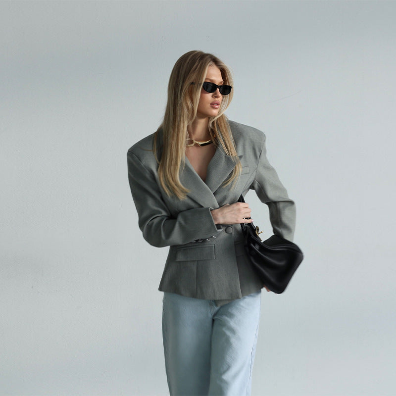 Damen Eleganter Blazer mit asymmetrischer Schluppe und tiefem Ausschnitt EB