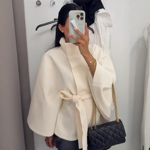 Damen nan weite Cape-Jacke mit Stehkragen, verdeckter Knopfleiste und Bindegürtel EB