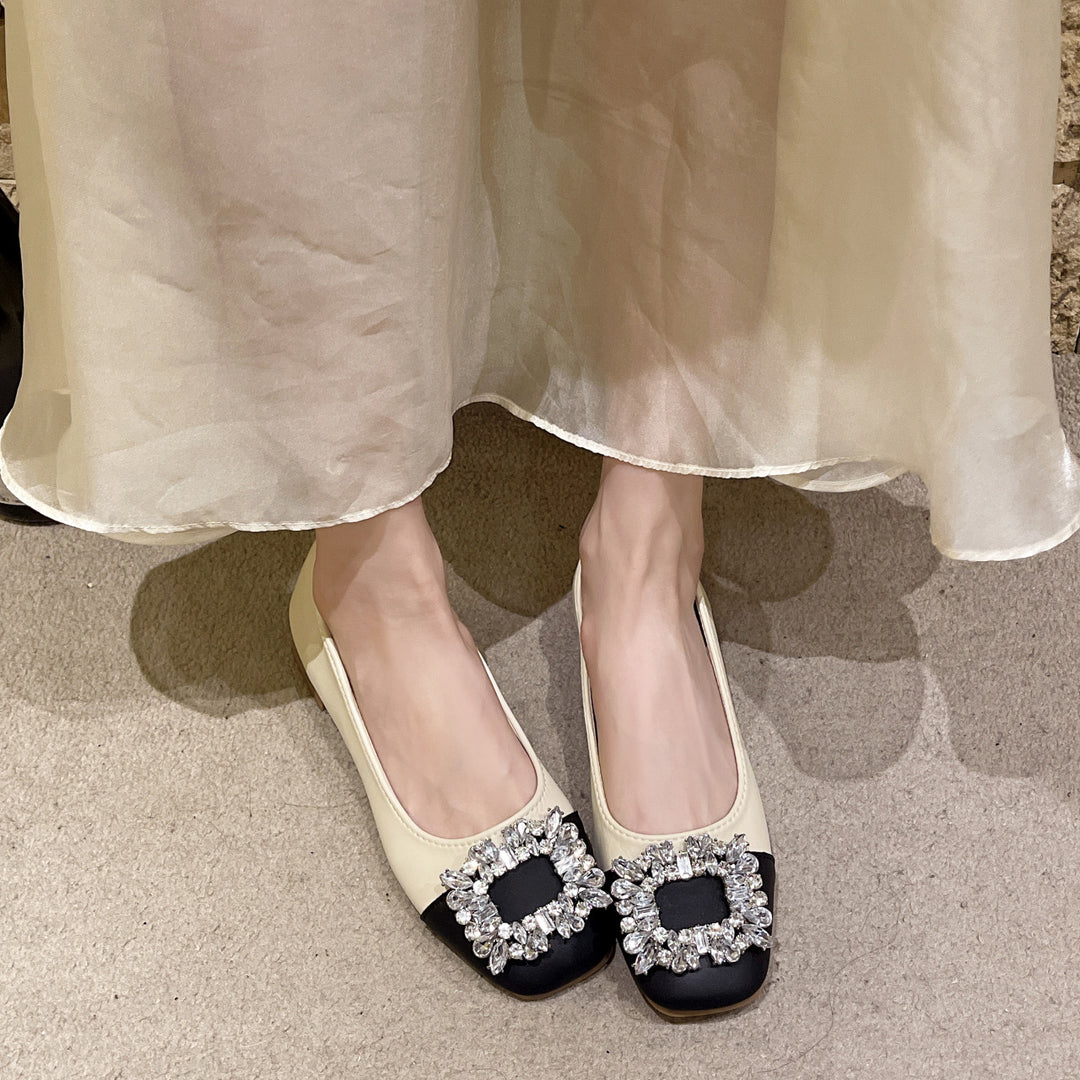 Damen Elegante Ballerinas mit funkelndem Schmuckdetail EB