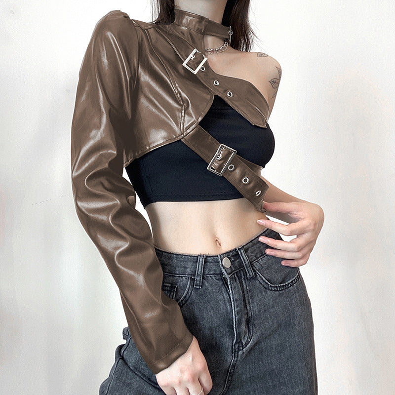 Damenmode-Oberteil aus Kunstleder mit asymmetrischem Design EB