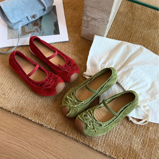 Damen Ballerinas aus hochwertigem Wildleder mit Riemchen und dekorativer Schleife EB
