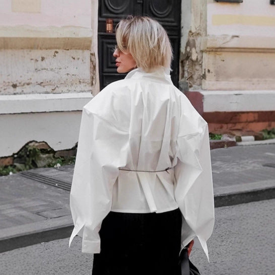 Damen Oversized Hemdbluse mit einzigartigen Ärmeldetails und tailliertem Schnitt EB