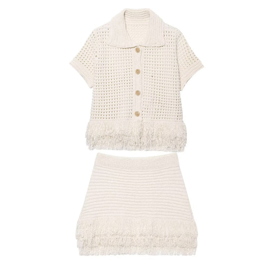 Damen Kurzarm-Strickjacke mit fransigem Saum und dekorativen Knöpfen EB