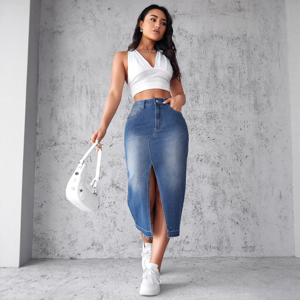 Damen Denim-Midirock mit hohem Schlitz und fransigem Saum EB
