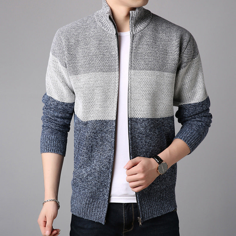 Herren Strickjacke mit hohem Kragen und praktischen Taschen EB