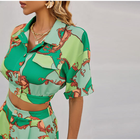 Damen Set mit Kurzarmbluse und hochtaillierten Shorts im trendigen Design EB