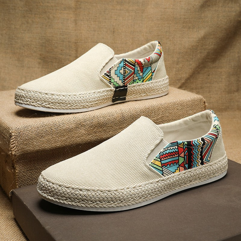Damen Modische Slip-On Espadrilles mit buntem Ethnomuster EB