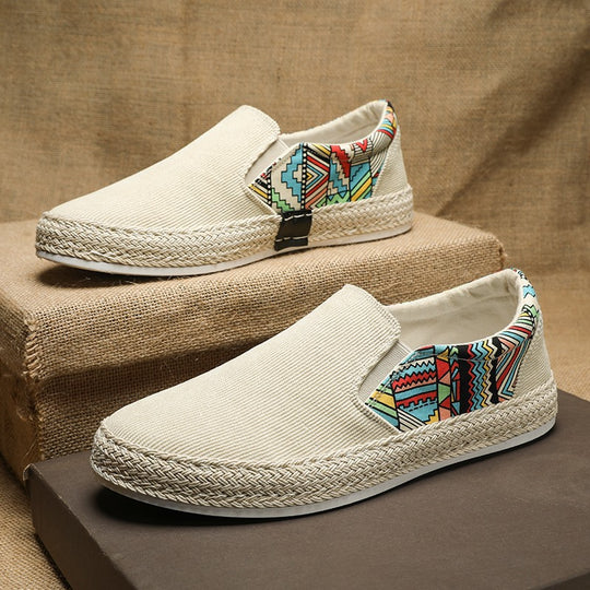 Damen Modische Slip-On Espadrilles mit buntem Ethnomuster EB