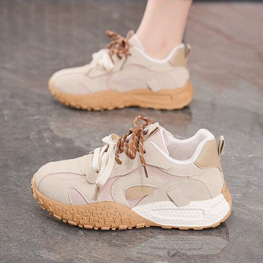 Damen Sportliche Sneakers mit robustem Sohlenprofil und atmungsaktiver Obermaterialstruktur EB