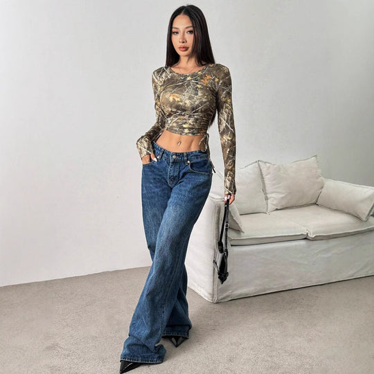 Damen Figurbetontes Langarmshirt mit Raffung und einzigartigem Camouflage-Design EB